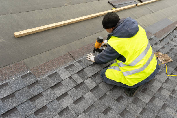 Best Residential Roofing Contractor  in Omro, WI